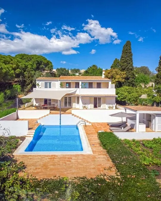 Casa-das-Andorinhas-insta carrousel